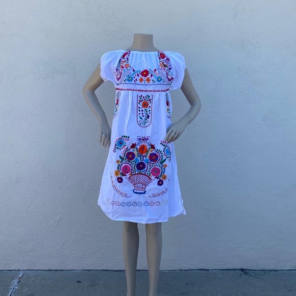 Mexican Embroidery Dress from Oaxaca - Picture 1 of 10